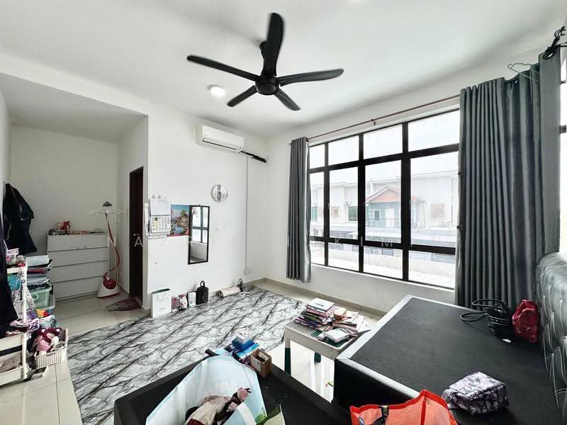 2-storey Terraced House for Sale in Seksyen 30 (Shah Alam) - Nazrin Hakimin - Living Room - PropertyGuru.com.my