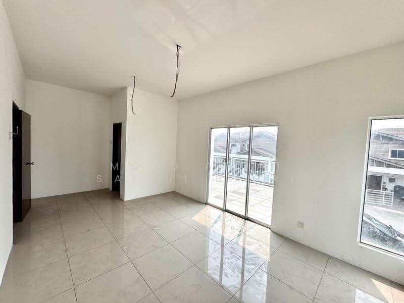 Semi-Detached House for Sale in Taman Desiran Bayu (Puchong) - Mohd Aizat Saiful Bahri - Interior - PropertyGuru.com.my