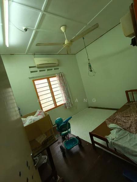 Bungalow House for Sale in Kluang (Johor) - Ah Liang - Bedroom - PropertyGuru.com.my