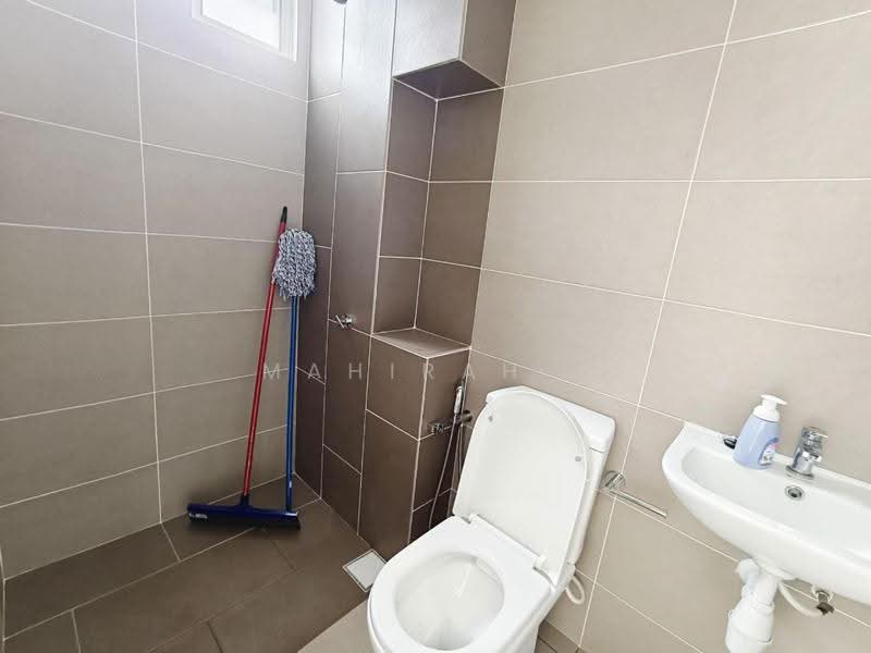 2-storey Terraced House for Sale in Hulu Langat (Selangor) - Mahirah . - Bathroom - PropertyGuru.com.my