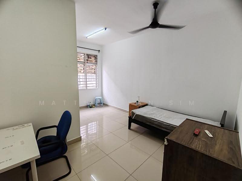 Townhouse for Rent in Bandar Saujana Putra (Tanjong Duabelas) - Matthew Ian Sim - Bedroom - PropertyGuru.com.my