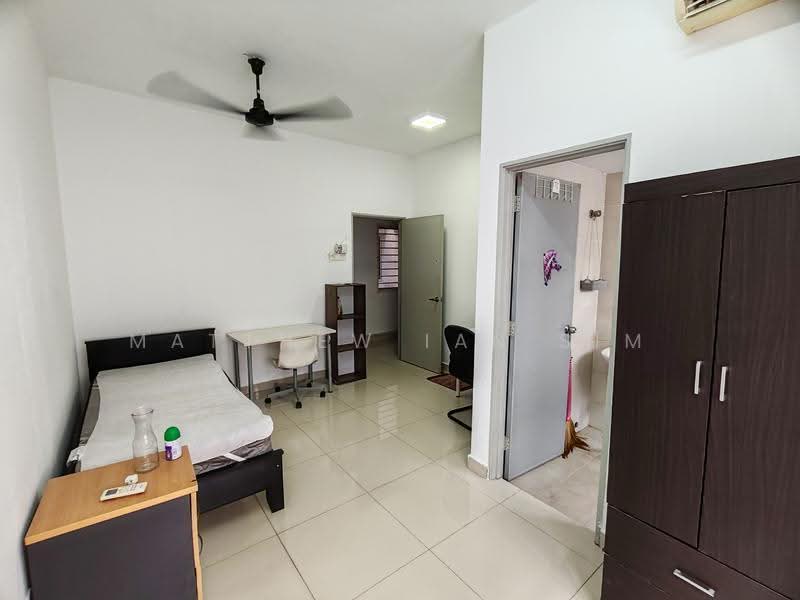 Townhouse for Rent in Bandar Saujana Putra (Tanjong Duabelas) - Matthew Ian Sim - Bedroom - PropertyGuru.com.my