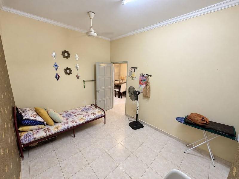 1-storey Terraced House for Sale in Taman Megah Ria (Masai) - Arif MS - Bedroom - PropertyGuru.com.my