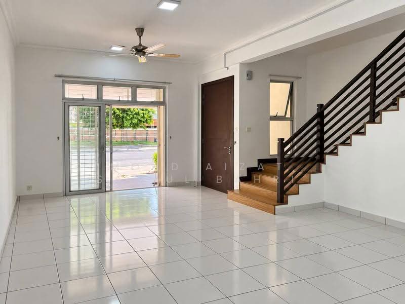 Rumah Teres untuk Dijual di Putrajaya (Putrajaya) - Mohd Aizat Saiful Bahri - Living Room - PropertyGuru.com.my