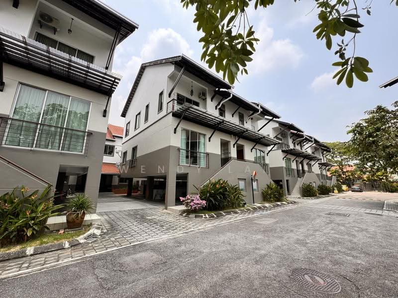 Rumah Teres 2-Tingkat untuk Disewa di Leisure Farm (Gelang Patah) - Wendy Lai - Exterior - PropertyGuru.com.my