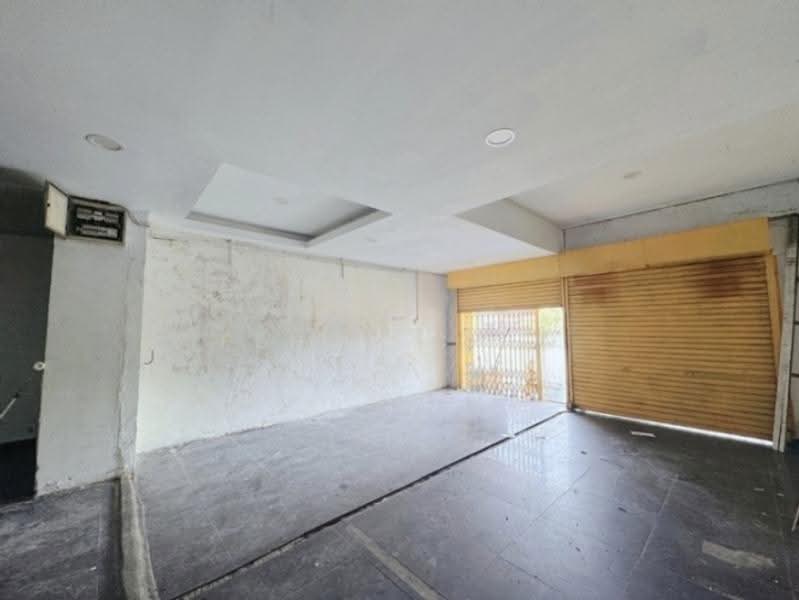 Shop for Rent in Taman Sri Andalas (Klang) - Penny Chia - Interior - PropertyGuru.com.my