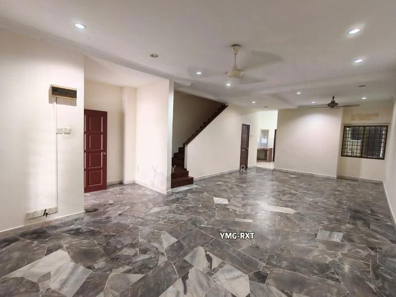 2-storey Terraced House for Rent in Klang (Selangor) - Ivy Por - Living Room - PropertyGuru.com.my