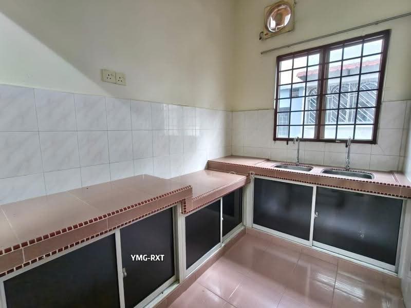 2-storey Terraced House for Rent in Klang (Selangor) - Ivy Por - Kitchen - PropertyGuru.com.my