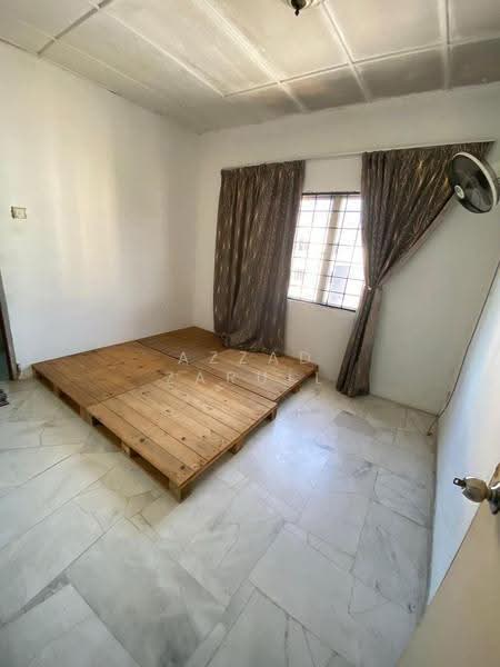 Pangsapuri untuk Dijual di Rose Apartment - Azzad Zarull - Bedroom - PropertyGuru.com.my