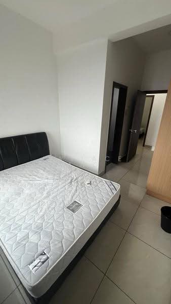 Kediaman Servis untuk Disewa di D'Secret Garden (Pangsapuri Kempas Indah) - Wallace Ang - Bedroom - PropertyGuru.com.my