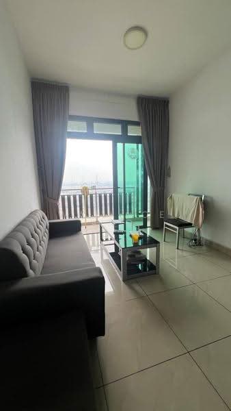 Kediaman Servis untuk Disewa di D'Secret Garden (Pangsapuri Kempas Indah) - Wallace Ang - Living Room - PropertyGuru.com.my