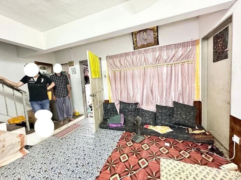 Rumah Teres 2-Tingkat untuk Dijual di Taman Greenwood Indah (Batu Caves) - Shaziery Iskandar - Living Room - PropertyGuru.com.my