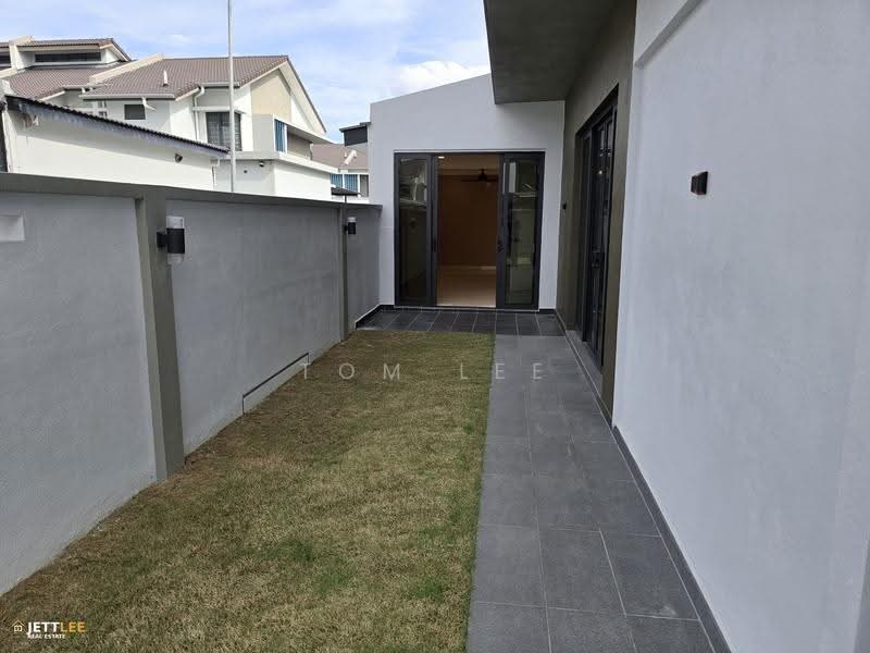 2-storey Terraced House for Sale in Bandar Bukit Raja (Klang) - Tom Lee - PropertyGuru.com.my