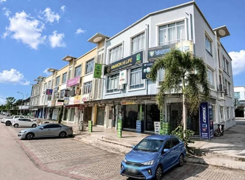Shop for Rent in Taman Daya (Johor Bahru) - Cace Cheah - Exterior - PropertyGuru.com.my