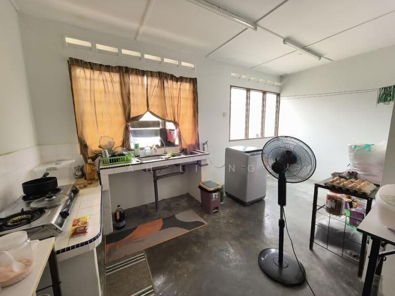 Rumah Teres 1-Tingkat untuk Dijual di Pekan Nanas (Johor) - Ah Liang - Kitchen - PropertyGuru.com.my