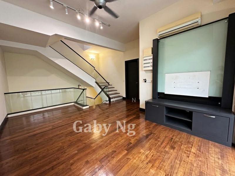 3-storey Terraced House for Sale in Duta Tropika (Batu) - Gaby Ng - Living Room - PropertyGuru.com.my