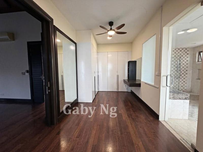 3-storey Terraced House for Sale in Duta Tropika (Batu) - Gaby Ng - Bedroom - PropertyGuru.com.my