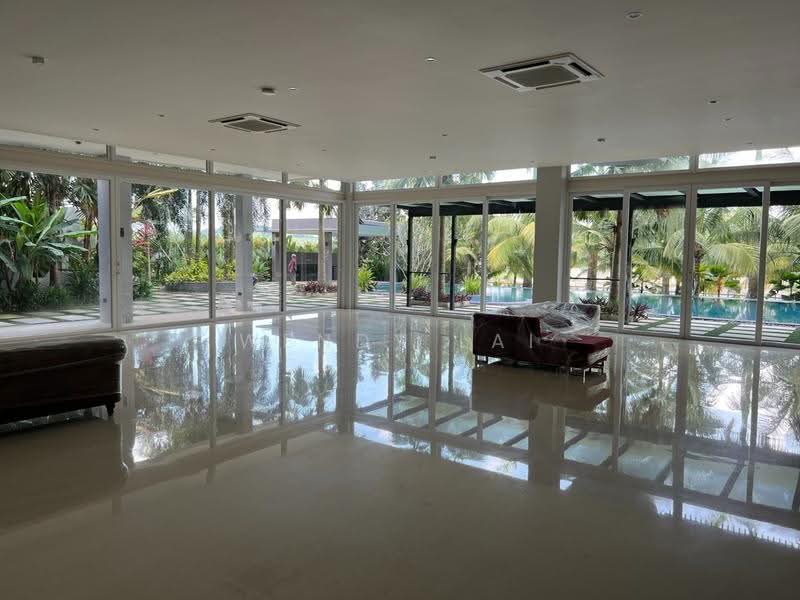 Bungalow House for Sale in Leisure Farm (Gelang Patah) - Wendy Lai - Living Room - PropertyGuru.com.my