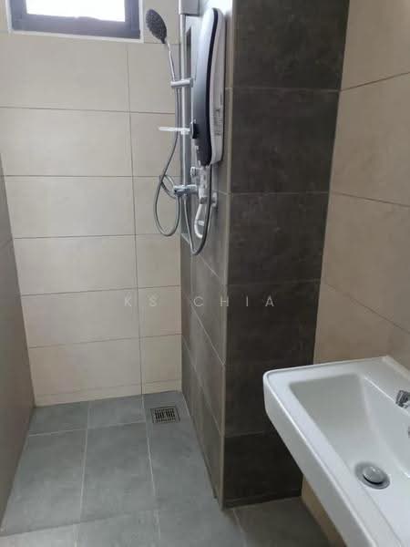 Service Residence for Sale at AraTre' Residences - KS Chia - Bathroom - PropertyGuru.com.my