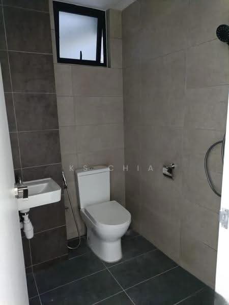 Service Residence for Sale at AraTre' Residences - KS Chia - Bathroom - PropertyGuru.com.my