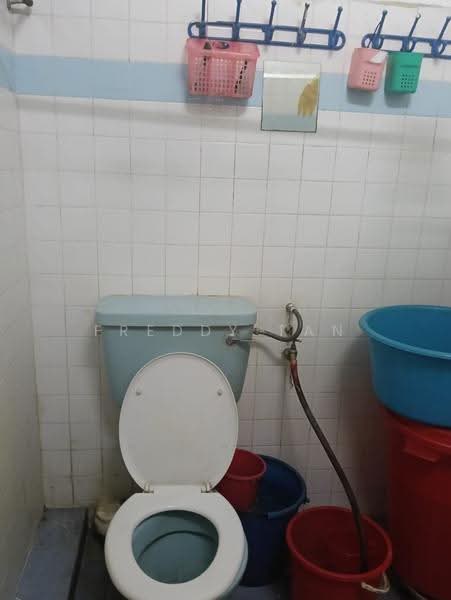 Pangsapuri untuk Dijual di Mahsuri Apartment - Freddy Tan - Bathroom - PropertyGuru.com.my