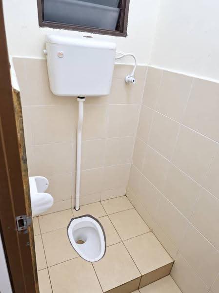 2-storey Terraced House for Sale in Taman Scientex Pasir Gudang (Pasir Gudang) - Arif MS - Bathroom - PropertyGuru.com.my