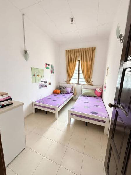 2-storey Terraced House for Sale in Taman Scientex Pasir Gudang (Pasir Gudang) - Arif MS - Bedroom - PropertyGuru.com.my