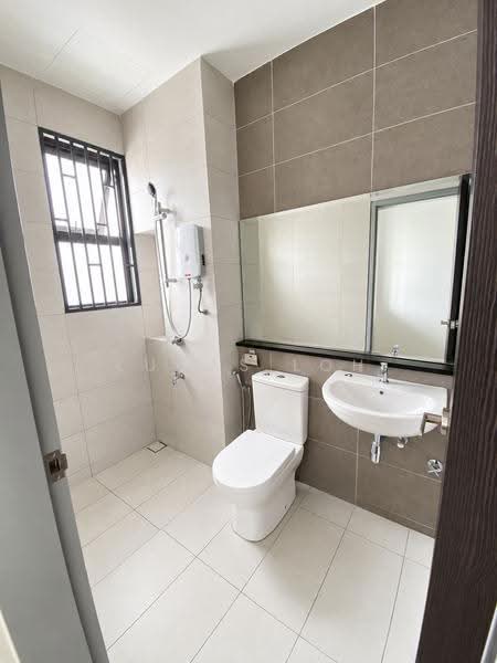2-storey Terraced House for Sale in Elmina (Shah Alam) - Lucas Loh - Bathroom - PropertyGuru.com.my