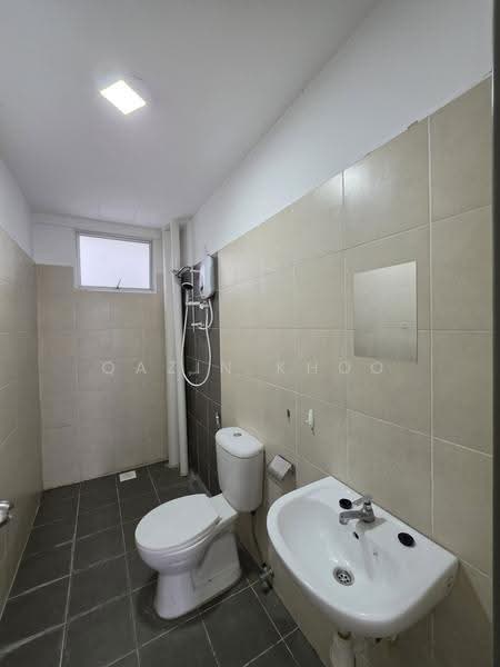 Kondominium untuk Disewa di Meru Heights Residences @ Scientex Meru - Qazin Khoo - Bathroom - PropertyGuru.com.my