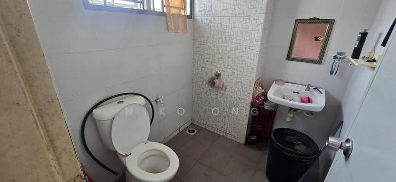 2-storey Terraced House for Sale in Gelang Patah (Johor) - Niko Ong - Bathroom - PropertyGuru.com.my
