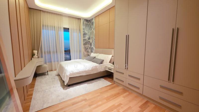 Kondominium untuk Dijual di Waterstone - Hui Xing - Bedroom - PropertyGuru.com.my