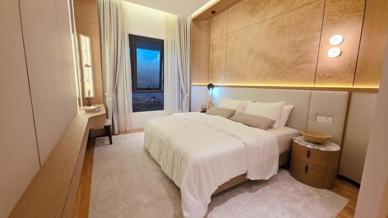 Kondominium untuk Dijual di Waterstone - Hui Xing - Bedroom - PropertyGuru.com.my