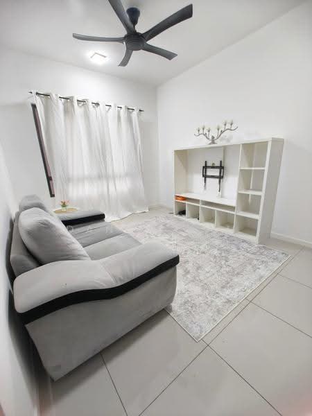 Kediaman Servis untuk Disewa di Savvy @ Riana Dutamas - Daniel Lam - Living Room - PropertyGuru.com.my