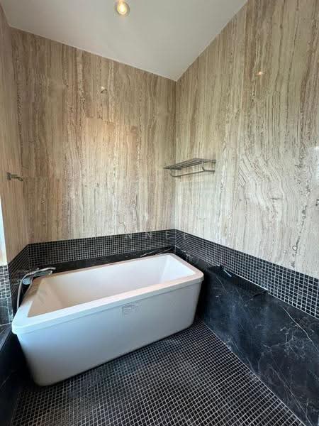 Rumah Banglo untuk Disewa di Batu Ferringhi (Penang) - Xinnee . - Bathroom - PropertyGuru.com.my