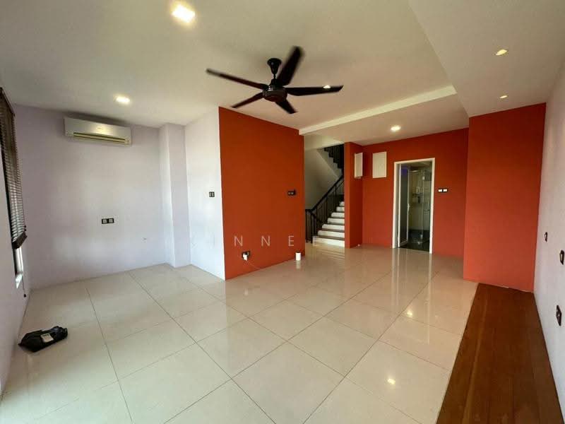 Rumah Banglo untuk Disewa di Batu Ferringhi (Penang) - Xinnee . - Living Room - PropertyGuru.com.my