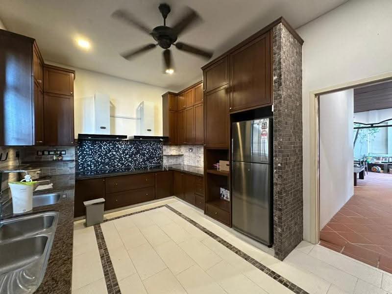 Rumah Banglo untuk Disewa di Batu Ferringhi (Penang) - Xinnee . - Kitchen - PropertyGuru.com.my