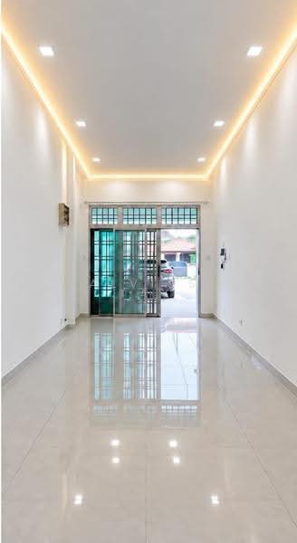 1-storey Terraced House for Sale in Taman Nusa Bestari (Iskandar Puteri (Nusajaya)) - Alviss Tay - Entrance - PropertyGuru.com.my