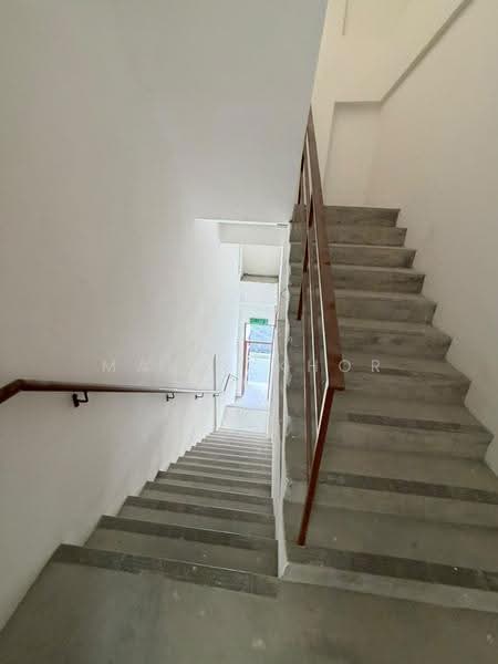 Shop / Office for Rent in Raja Uda (Butterworth) - Mavis Khor - Corridor - PropertyGuru.com.my
