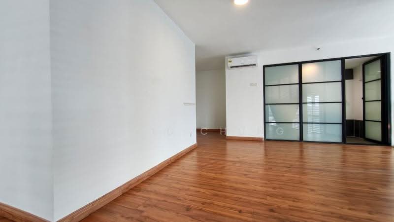 Kediaman Servis untuk Dijual di SOHO @ Empire City - David Chung - Living Room - PropertyGuru.com.my