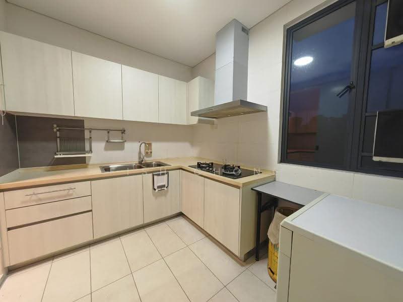Rumah Teres 3-Tingkat untuk Dijual di D'alpinia (Puchong) - Fish Chong - Kitchen - PropertyGuru.com.my