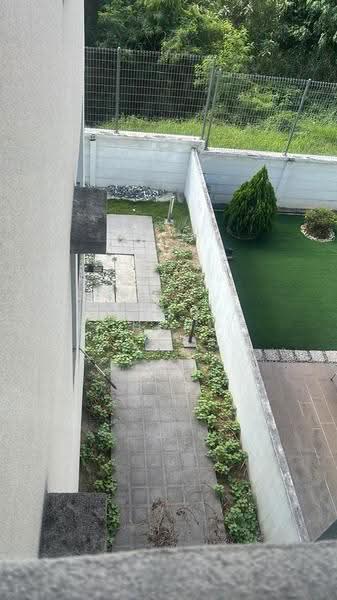 Rumah Teres 3-Tingkat untuk Dijual di D'alpinia (Puchong) - Fish Chong - Garden - PropertyGuru.com.my