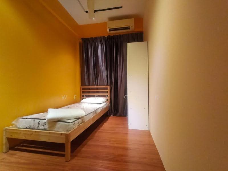 Pangsapuri untuk Dijual di Shop Apartment - Wendy Chin - Bedroom - PropertyGuru.com.my