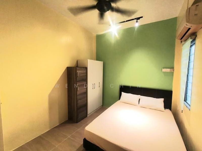 Pangsapuri untuk Dijual di Shop Apartment - Wendy Chin - Bedroom - PropertyGuru.com.my