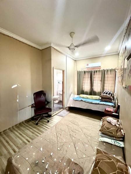 2-storey Terraced House for Sale in Taman Cempaka (Ampang) - Mahirah . - Bedroom - PropertyGuru.com.my