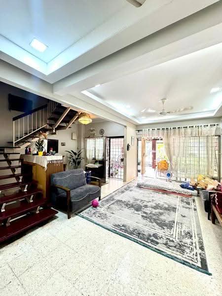 2-storey Terraced House for Sale in Taman Cempaka (Ampang) - Mahirah . - Living Room - PropertyGuru.com.my