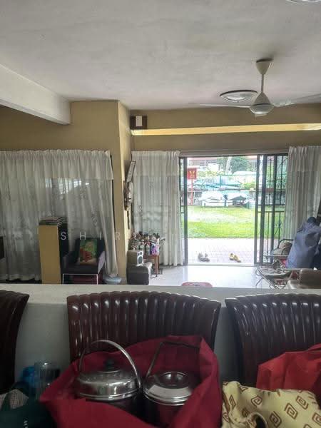 2-storey Terraced House for Sale in Taman Desa (Kuala Lumpur) - Shirley Wai - Living Room - PropertyGuru.com.my