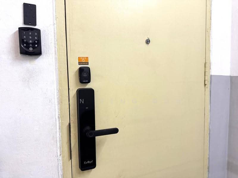 Shop / Office for Rent in Taman Molek (Johor Bahru) - Kian Seng Goh - Entrance - PropertyGuru.com.my