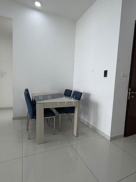 Kondominium untuk Disewa di Kings Bay @ Country Garden Danga Bay - Hong Charng Lee - Dining Room - PropertyGuru.com.my