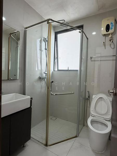 Kondominium untuk Disewa di Kings Bay @ Country Garden Danga Bay - Hong Charng Lee - Bathroom - PropertyGuru.com.my