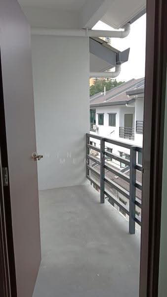 3-storey Terraced House for Sale in Batu 9 (Cheras) - Chin Chee Meng - Balcony - PropertyGuru.com.my